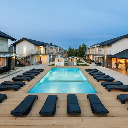 Seo2 Rewal - Apartamenty Z Osobnym Wejsciem, Grzany Basen, Darmowe Sauny, Parking, Grill, Wifi Luaran gambar
