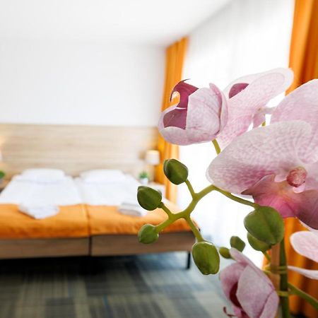 Seo2 Rewal - Apartamenty Z Osobnym Wejsciem, Grzany Basen, Darmowe Sauny, Parking, Grill, Wifi Luaran gambar