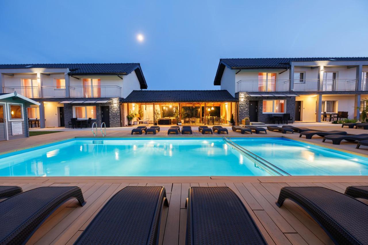 Seo2 Rewal - Apartamenty Z Osobnym Wejsciem, Grzany Basen, Darmowe Sauny, Parking, Grill, Wifi Luaran gambar